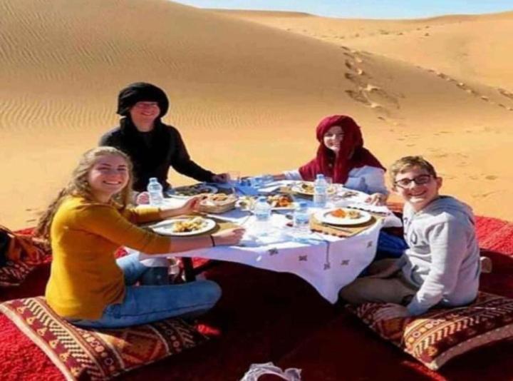 Merzouga Top Luxury Camp Dış mekan fotoğraf